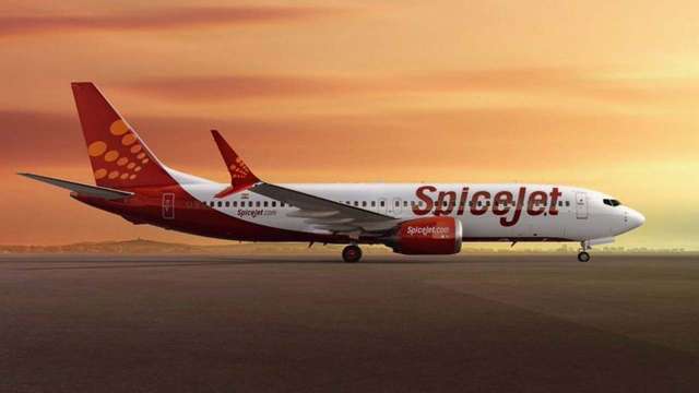 Spice Jet Emergency Landing: जबलपुर जा रहे विमान की इमर्जेन्सी लैंडिंग | Delhi