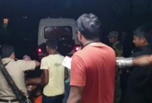 West Bengal News, पश्चिम बंगाल के कूचबिहार में वाहन में करंट लगने से 10...| Live