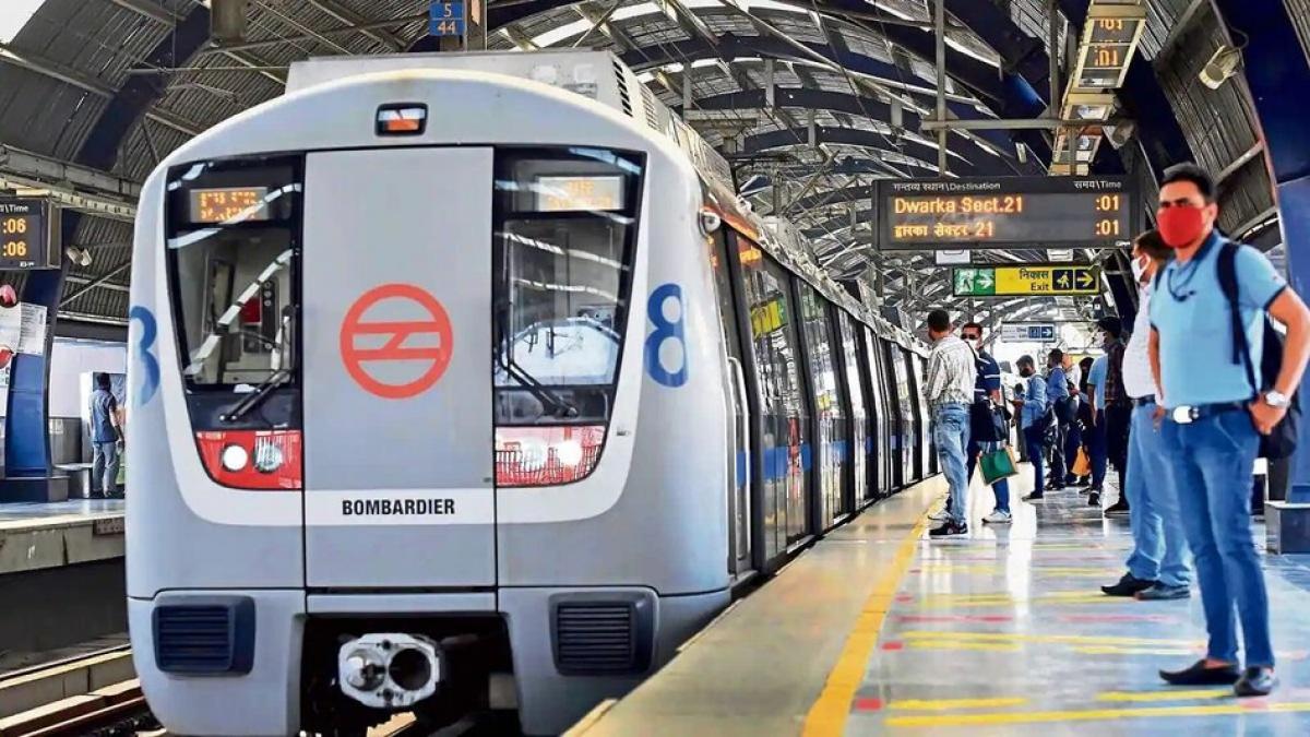Delhi metro hindi news, दिल्ली मेट्रो में सफर करने वाले हो जाए सावधान, Total tv |