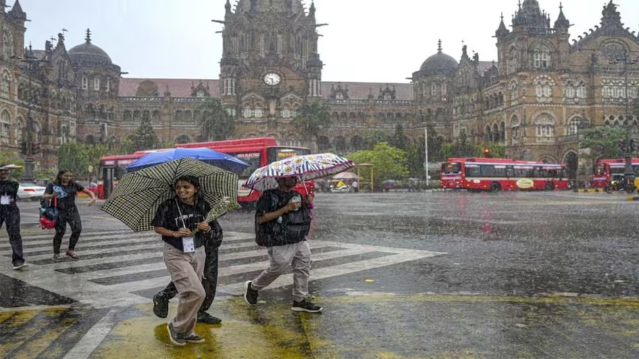 Aaj ka Mausam: There will be relief after the scorching heat, chances of rain in these states. weather update , weather update , weather update delhi ncr , weather update uttar pradesh , weather update rajasthan , weather update bihar , weather update punjab , Today Weather Update, IMD Weather Update , Heat Stroke, heatwave, heatwave alert, monsoon, monsoon update, delhi weather, up weather, #weather, #WeatherUpdate, #delhi, #delhincr, #heatstroke, #heat, #IMD, #heatwave, #health, #rajasthan, #UttarPradesh, #Bihar, #uttarakhand, #haryana, #WestBengal-youtube-facebook-twitter-amazon-google-totaltv live, total news in hindi