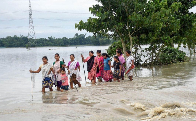 Weather: Water level of Brahmaputra river increased due to continuous rains in Assam. heavy rain in assam, assam rain news, assam rain, assam latest news, rain alert in india, monsoon in india, monsoon rain india, heavy rain in Meghalaya, Meghalaya rain, #heavyrain, #rainydays, #rain, #IMD, #weather, #WeatherUpdate, #asam, #meghalaya-youtube-facebook-twitter-amazon-google-totaltv live, total news in hindi