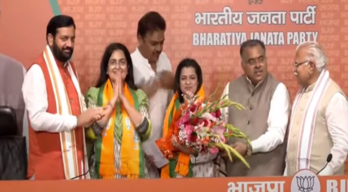 Haryana: Kiran Chaudhary joined BJP with daughter Shruti, along with leaving Congress, made these serious allegations against the party...panchkoola-general,Haryana News, Kiran Chaudhary, Kiran Choudhary join BJP, Congress Leader Kiran Chaudhary, Shruti Chaudhary, Kiran Choudhary will join BJP, Nayab Singh Saini, Bhupndra Singh Hudda, Manohar Lal ,Haryana news, bjp, congress, haryana, politics, election, #Panchkoola, #haryana, #election, #Election2024, #KiranChaudhary, #shrutichaudhary, #BJPGovernment, #Congress, #NarendraModi, #RahulGandhi, #malllikarjunkharge, #politics, #ManoharLalKhattar, #NayabSaini, #BhupendraSinghHudda-youtube-facebook-twitter-amazon-google-totaltv live, total news in hindi