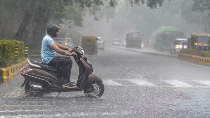 IMD rain alert Delhi, Delhi weather alert, Rain forecast Delhi, Delhi monsoon update, Heavy rain Gujarat today, delhi ncr weather, delhi rain today, delhi ncr rain, delhi ncr rain news, delhi ncr me baarish, delhi ka mausam, delhi weather today, mausam