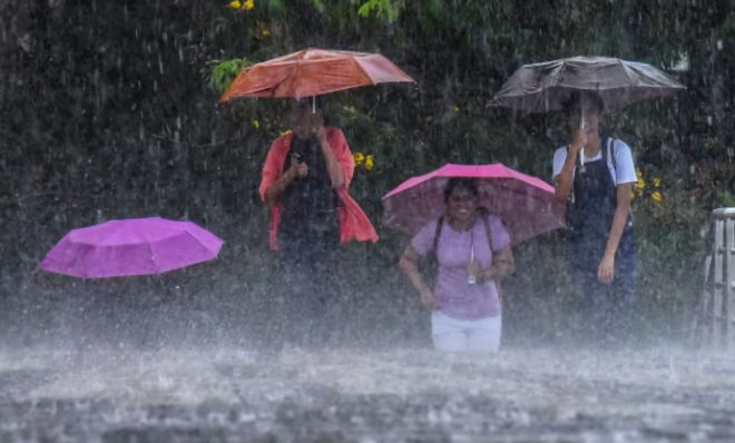 Haryana Weather: Monsoon is kind to Haryana, heavy rains make the weather cool, Weather becomes cool in Haryana, heavy rain in Panchkula, waterlogging in Chandigarh, #weather, #WeatherUpdate, #haryana, #HaryanaNews, #weatherforecast, #mansoon, #IMD, #rainydays, #rain, #rainyseason, #heavyrain, #chandigarh, #WaterLogging, #panchkula-youtube-facebook-twitter-amazon-google-totaltv live, total news in hindi