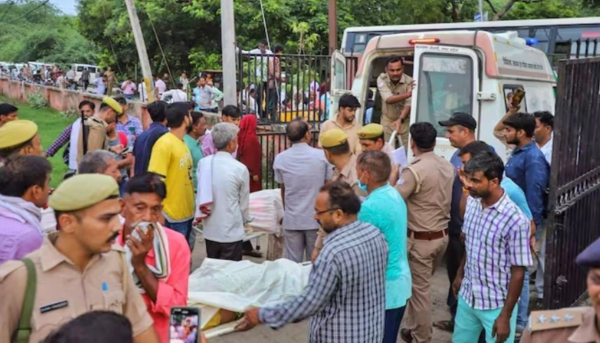 Hathras Accident: 21 bodies handed over to relatives in Agra, four dead have not been identified yet, Hathras Stampede, Hathras Stampede News, Hathras Stampede Death Toll, CM Yogi in Hathras, Yogi Adityanath Visit Hathras, Hathras Incident, Hathras Satsang, Hathras Bhole Baba, Satsang In Hathras, #Hathrus, #UttarPradesh, #CrimeStop-youtube-facebook-twitter-amazon-google-totaltv live, total news in hindi